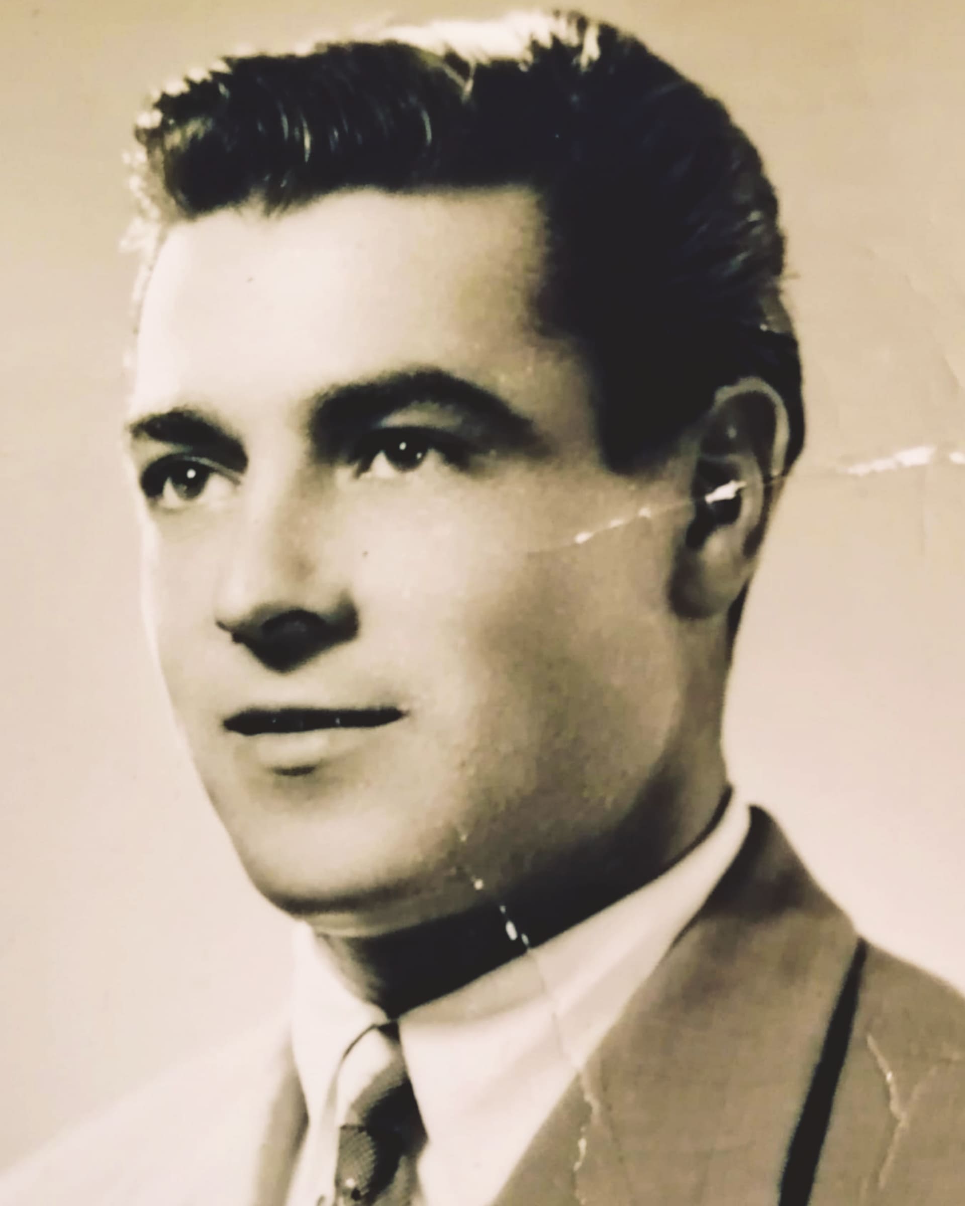 ZIO CARLUCCIO COMPRESSA